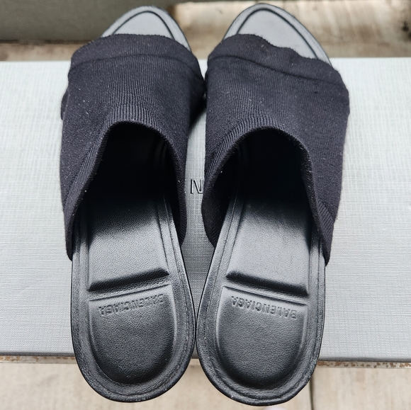 Balenciaga 40mm heel stretch mule sandals 🖤 - Picture 9 of 14